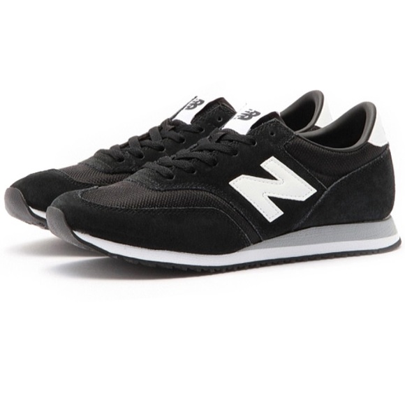 new balance 620 black sneakers
